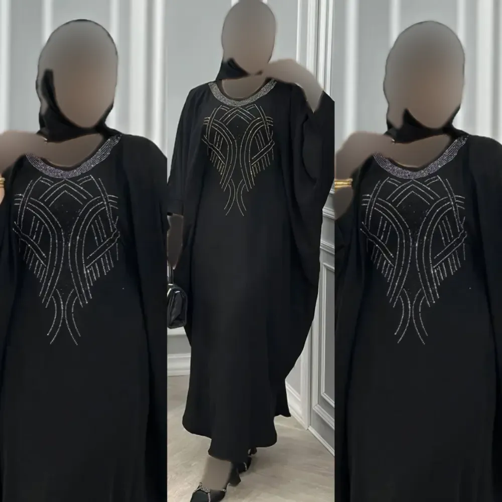 عبا بلند نگین عنکبوتی جنس الیزه درجه یک رنگ مشکی فری سایز