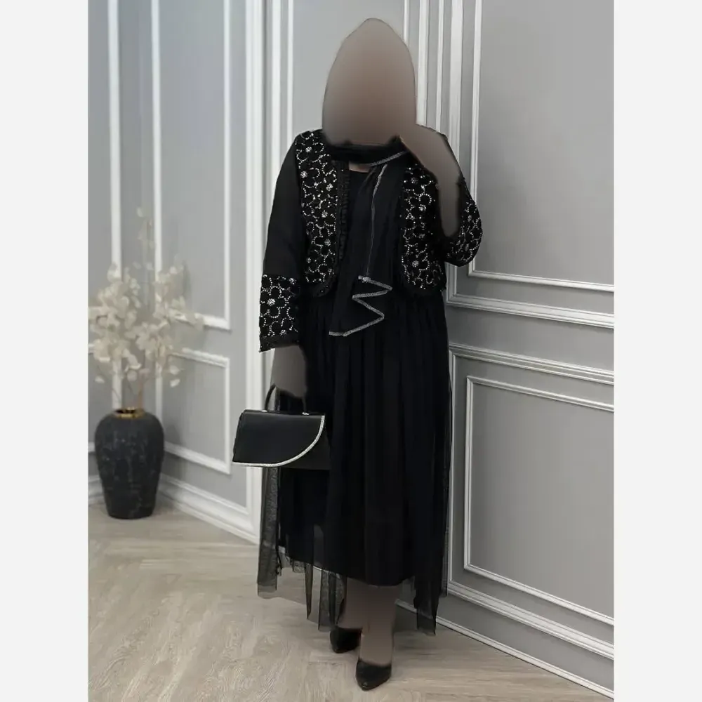 ست سه تیکه کت و دامن و شال مدل شهرزاد رنگ مشکی سایز فری 36 تا 46