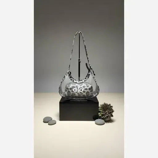 کیف زنانه پلنگی چرمی طرح توری سایز آزاد