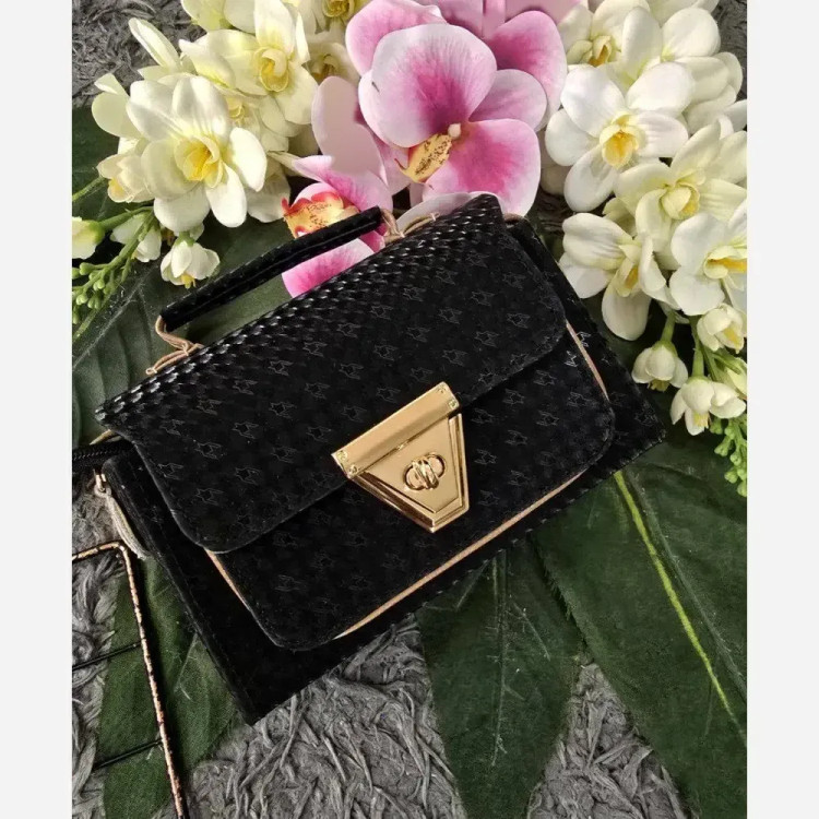 کیف شادگان چرم نانسی کیفیت عالی رنگ مشکی سفید کرم