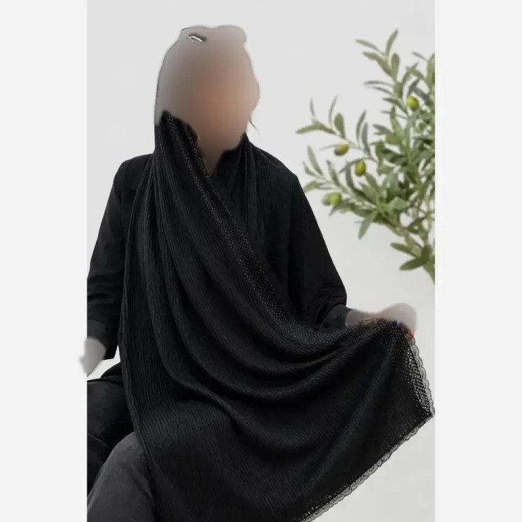 شال مجلسی آفاق طرح مزونی لب دانتل نگین کوبی مشکی فری سایز ابعاد 180×70