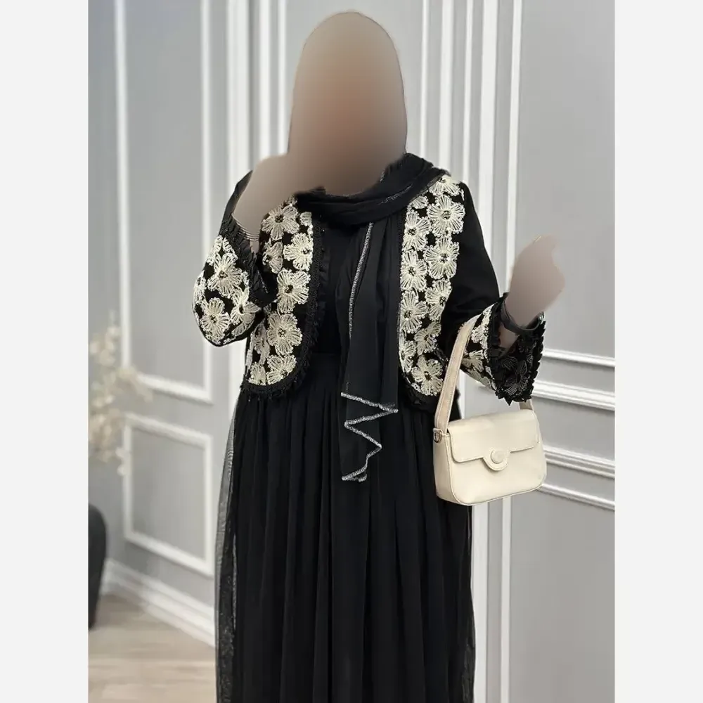 ست سه تیکه کت و دامن و شال مدل روناک جنس مازراتی و تور سایز فری 38 تا 46