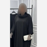 عبایی نگین الیزه نگین کوب مشکی فری سایز 38 تا 52 قد 125 سانت آستین 57 سانت بند تنظیم سایز نگین پرس کوبی شده پشت و رو