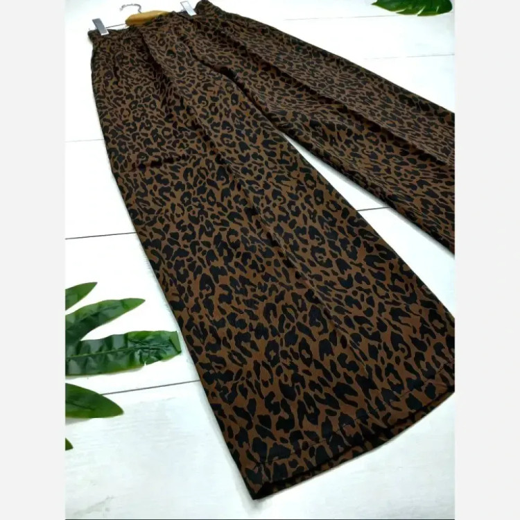شلوار سیلک بگ زنانه، جنس سیلک درجه یک، رنگ بندی ژورنال، سایز L XL XXL