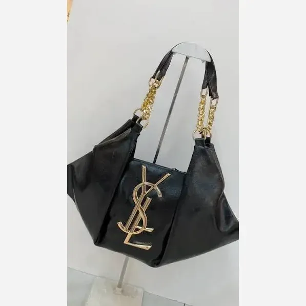 کیف زنانه یاشیل چرم با کیفیت مجلسی و اسپرت رنگ طلایی و نقره ای